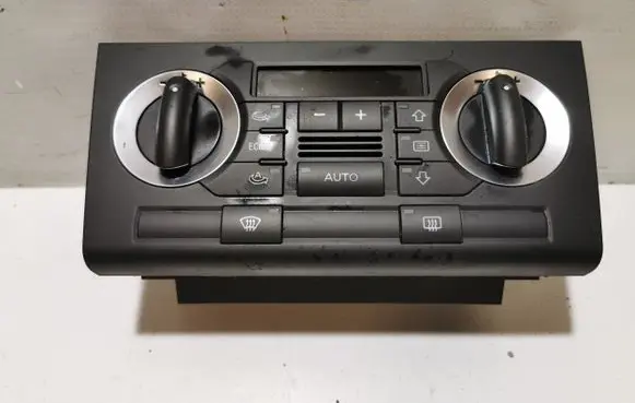 Audi A3 S3 A3 Sportback 8P Climate control unit 8P0820043M