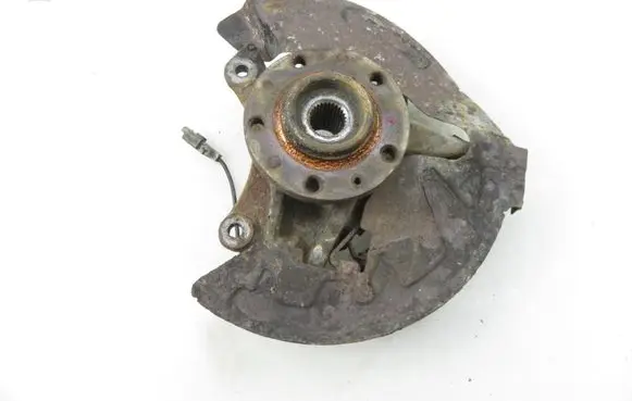 Peugeot 407 Front wheel hub spindle knuckle 