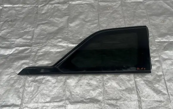 Jeep Grand Cherokee WL Rear side window