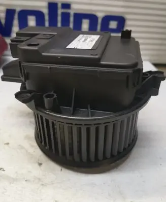 Audi A4 S4 B9 Heater blower motor/fan resistor 4m2820021.A 0001715061 CZ998007