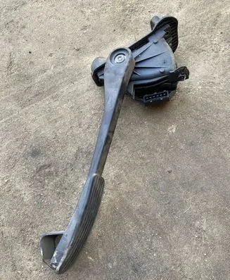 Volvo S80 Accelerator throttle pedal