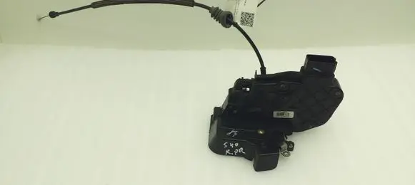 Volvo S40 Front door lock 30699793