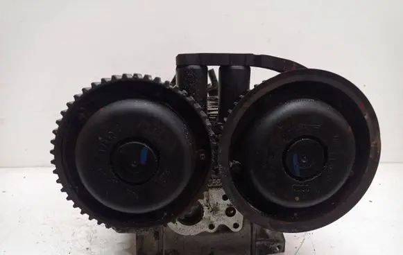 Audi A4 S4 B7 8E 8H Engine head 06c103373f