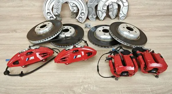 BMW 5 G30 G31 G38 Brake discs and calipers set 8834948 883497 6860925
