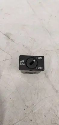 Skoda Octavia Mk2 (1Z) Passenger airbag on/off switch 1K0919237D