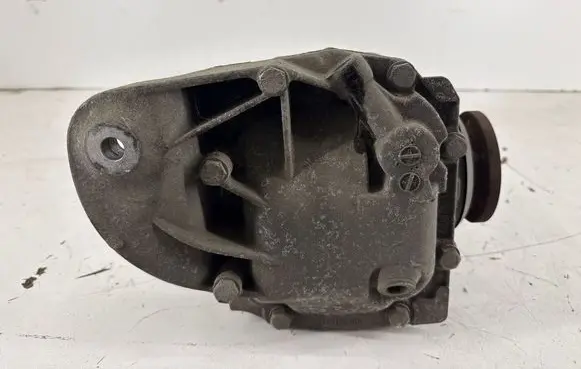 BMW X1 E84 Rear differential 7611129 33107611129