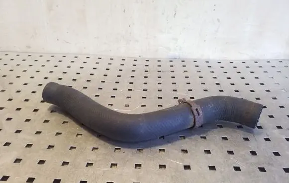 Nissan X-Trail T31 Engine coolant pipe/hose