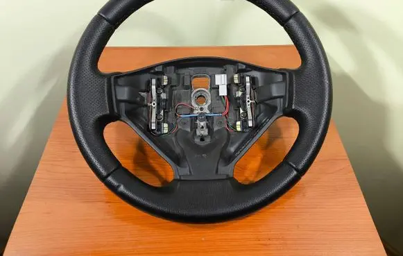 Renault Trafic II (X83) Steering wheel 