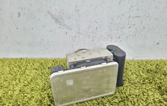 Mercedes-Benz GLE W167 Air suspension compressor/pump A1679016802 A1673208604
