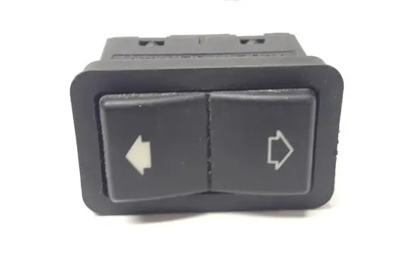 BMW 5 E39 Electric window control switch 8368974