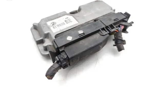 Volkswagen Golf V Engine control unit/module 03C906024K