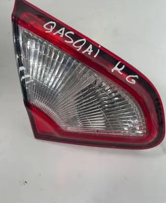 Nissan Qashqai Tailgate rear/tail lights 89503189 B26555BR01A