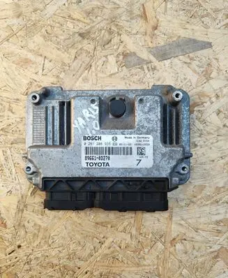 Toyota Yaris Engine control unit/module 0261208936 896610D270