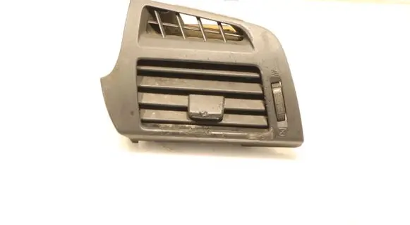 Toyota Verso Dashboard side air vent grill/cover trim
