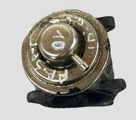 Volkswagen PASSAT B6 EGR valve
