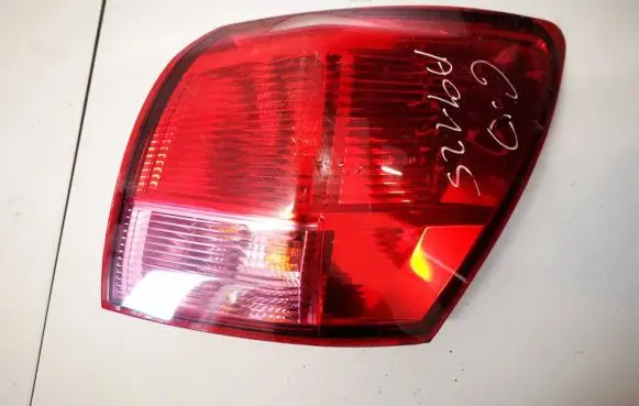 Nissan Qashqai Rear/tail lights 89070312