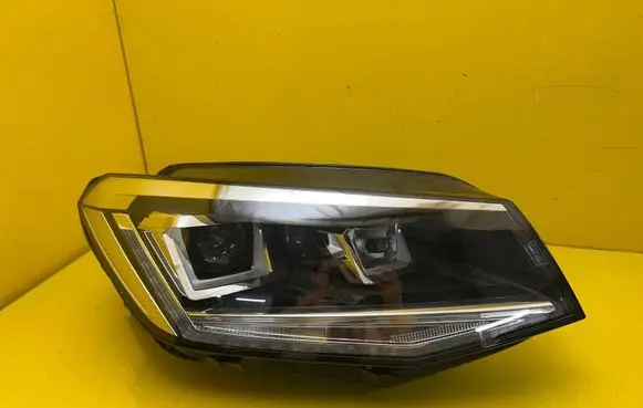 Volkswagen Caddy Headlight/headlamp 2K1941032A