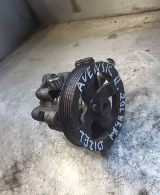 Toyota Avensis T250 Power steering pump