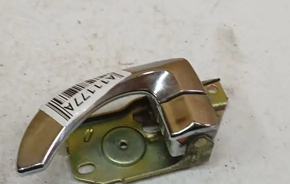 KIA Sorento Rear door interior handle 