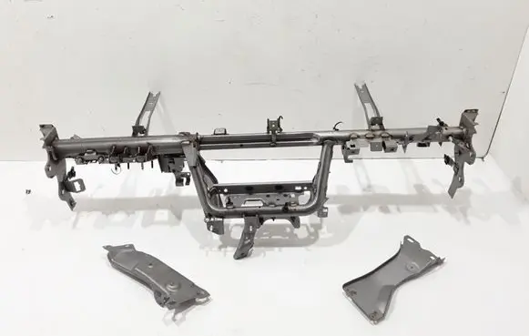 Renault Trafic III (X82) Dashboard cross member/frame bar 678704548R