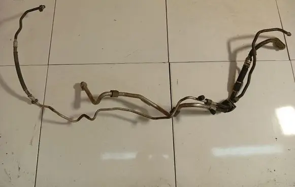 Air conditioning (A/C) pipe/hose