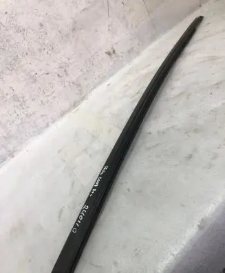 Peugeot 2008 II Rubber seal front door window/glass 9825968380