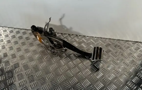 Lexus UX Brake pedal 8951047080