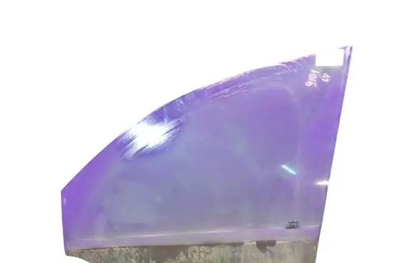 Renault Megane II Front door window glass four-door
