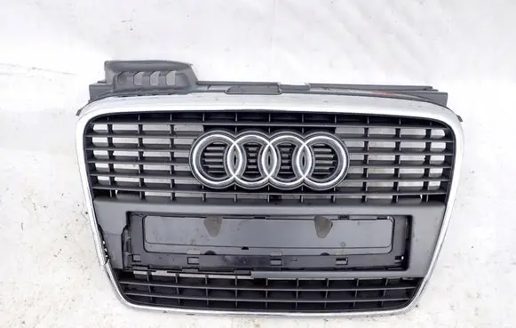 Audi A4 S4 B7 8E 8H Front bumper upper radiator grill 71N17906A