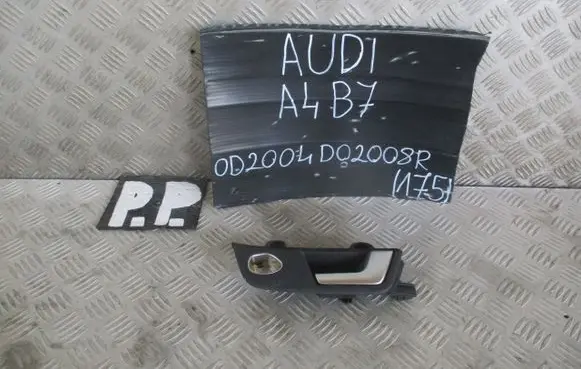 Audi A4 S4 B7 8E 8H Front door interior handle 8E1837020