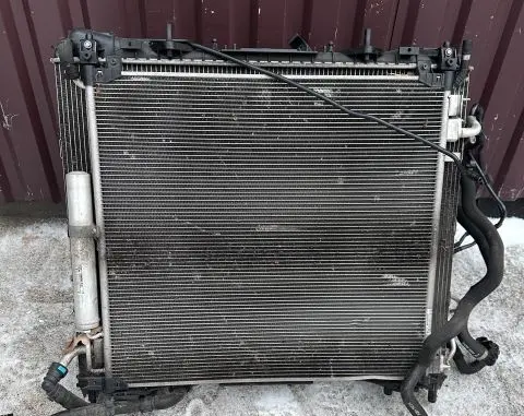 Land Rover Discovery 5 Radiator set FPLA19E839AK HPLA8260DB FPLA14386BD