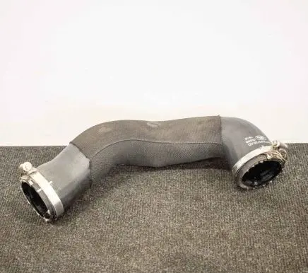 Land Rover Discovery 4 - LR4 Intercooler hose/pipe AH229G738AD