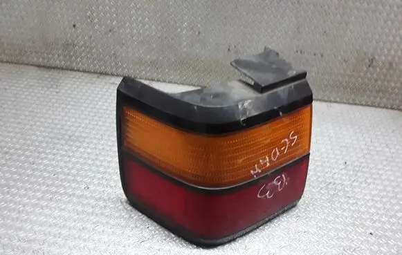 Volkswagen PASSAT B3 Rear/tail lights 357945257