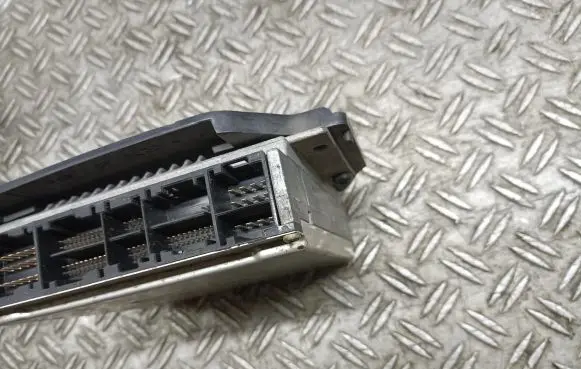 Mercedes-Benz R W251 Engine control unit/module 0265456632