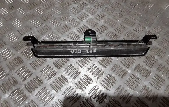 Volvo V70 Third/center stoplight 8658948