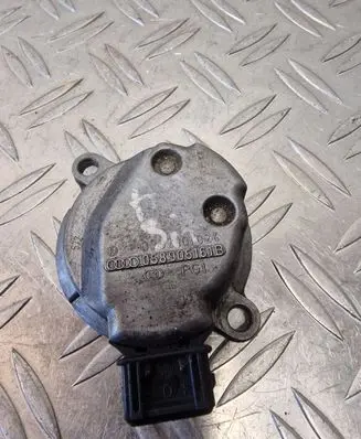 Audi A8 S8 D2 4D Camshaft speed sensor 058905161B