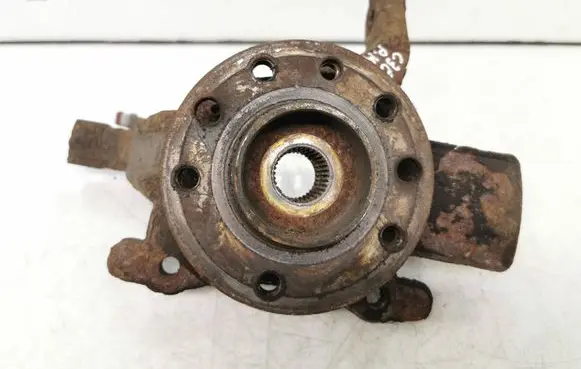 Opel Zafira B Front wheel hub spindle knuckle