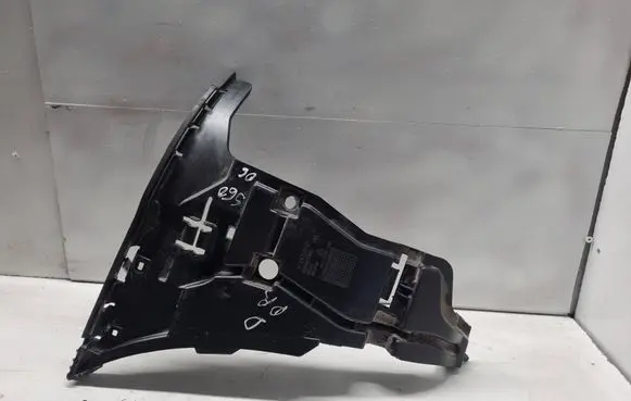 Volvo S60 Front bumper mounting bracket 08693182