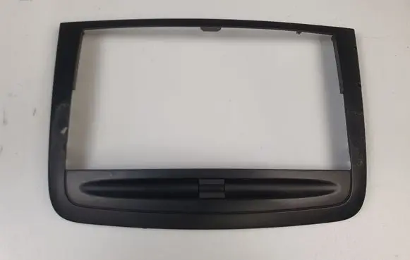 Mercedes-Benz Vito Viano W639 Radio/GPS head unit trim A6396800407