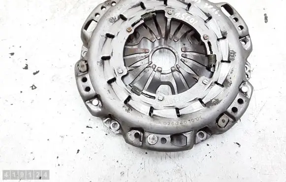 Mercedes-Benz A W176 Pressure plate a0262501001