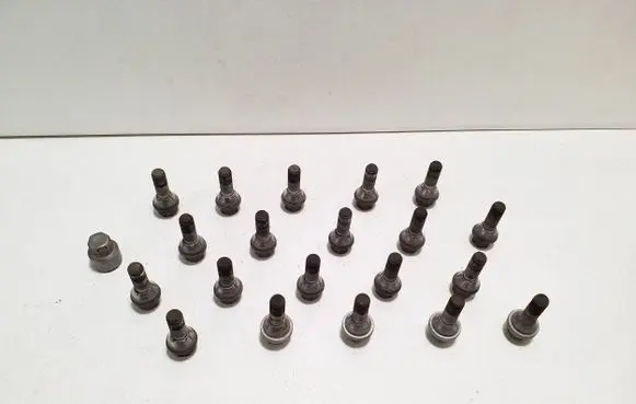 Volvo XC60 Nuts/bolts 