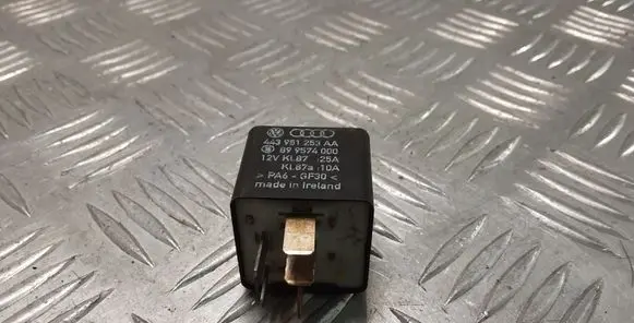 Volkswagen Golf III Other relay 443951253AA