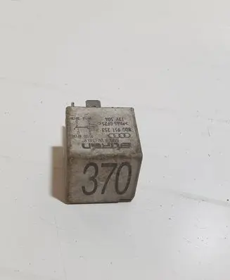 Skoda Roomster (5J) Other relay 8D0951253 3512187411