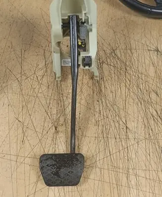 BMW X5 E70 Brake pedal 679190102 6791901 352111604212