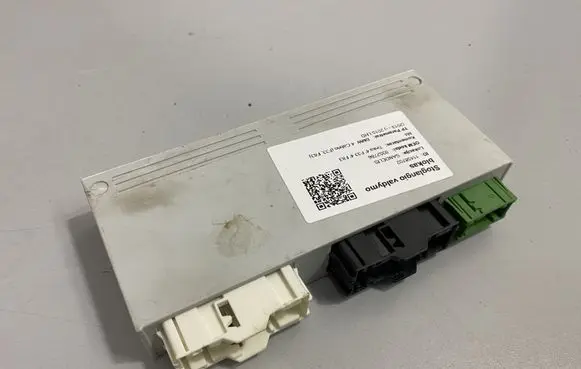 BMW 4 F32 F33 Sunroof control unit/module 9352786