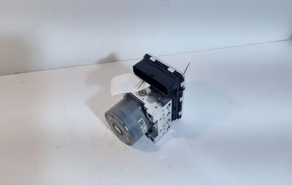 Volkswagen Golf VII ABS Pump 5Q0614517CQ 5Q0614517AC