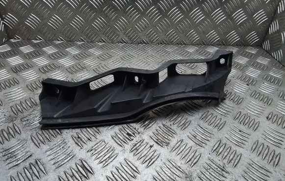 Volkswagen PASSAT B6 Front bumper mounting bracket 3C0807890