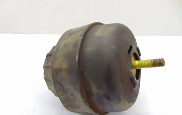 Audi A4 S4 B5 8D Engine mount vacuum valve 