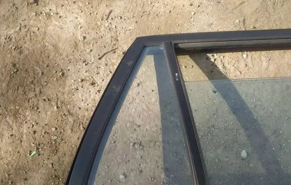 Toyota Corolla E120 E130 Rear vent window glass as2