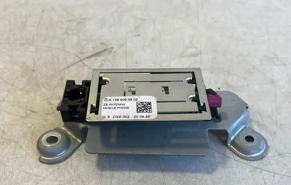 Mercedes-Benz GLB X247 Aerial antenna amplifier A1569050902